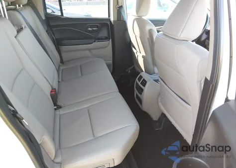 2017 Honda Ridgeline Rtl from USA, damaged, VIN 5FPYK3F54HB020239